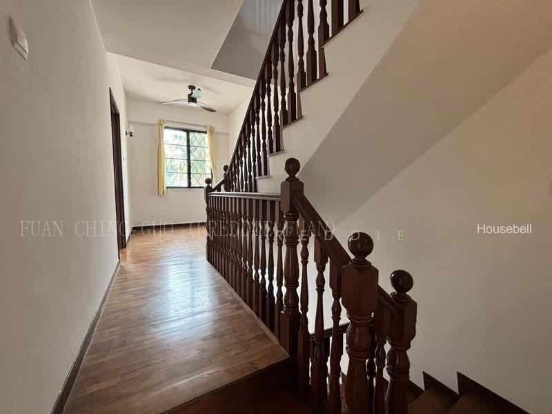 Corner Terrace Land size 3644 built-in 3154 6 Bedrooms & 5 Baths, S$ 7,980 (最低价格) /月, 3,154 sqft, 有地 - Corner Terrace