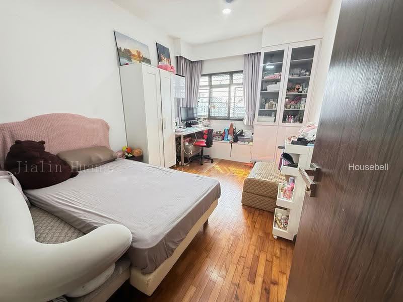 653B Jurong West Street 61, S$ 5,000 (可协商价格) /月, 1,184 sqft, 组屋 - 5 A