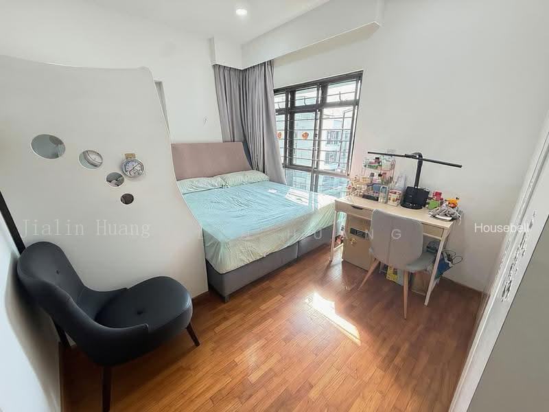 653B Jurong West Street 61, S$ 5,000 (可协商价格) /月, 1,184 sqft, 组屋 - 5 A