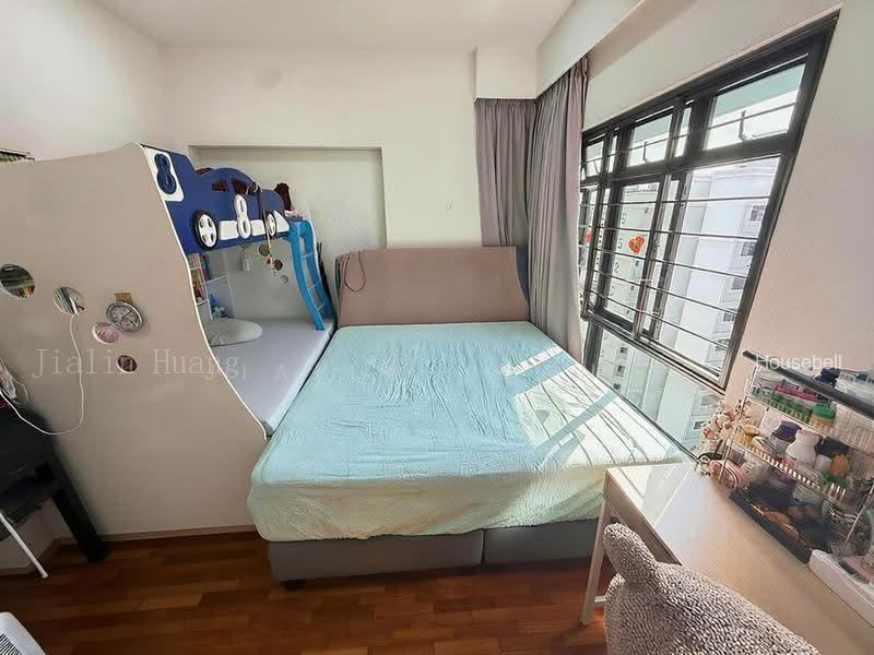 653B Jurong West Street 61(6)