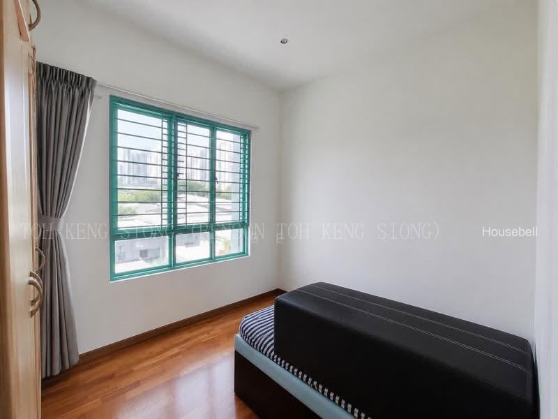 新加坡Hazel Park Condo 2卧-3卫公寓购买，94 平方米，1900000新币 - Housebell
