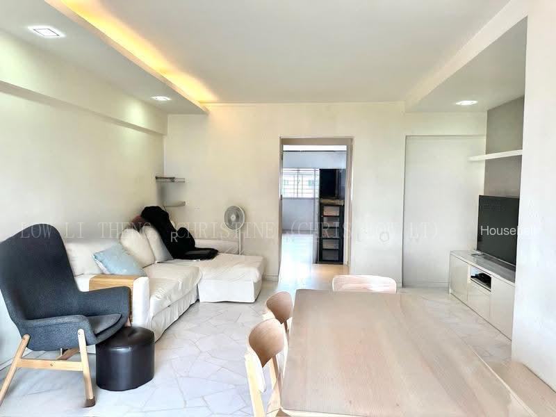 304 Jurong East Street 32, S$ 558,000, 1,012 sqft, 组屋 - 4 NG