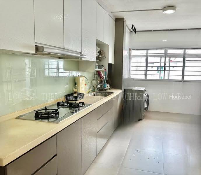 304 Jurong East Street 32, S$ 558,000, 1,012 sqft, 组屋 - 4 NG