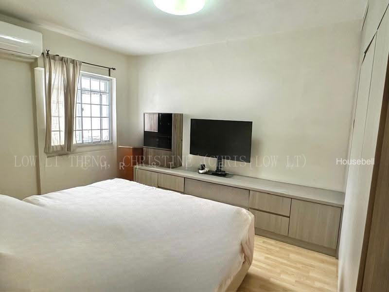 304 Jurong East Street 32, S$ 558,000, 1,012 sqft, 组屋 - 4 NG