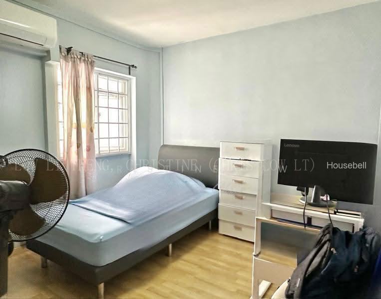304 Jurong East Street 32, S$ 558,000, 1,012 sqft, 组屋 - 4 NG