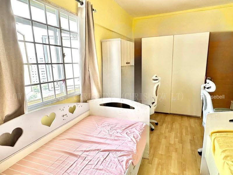 304 Jurong East Street 32, S$ 558,000, 1,012 sqft, 组屋 - 4 NG