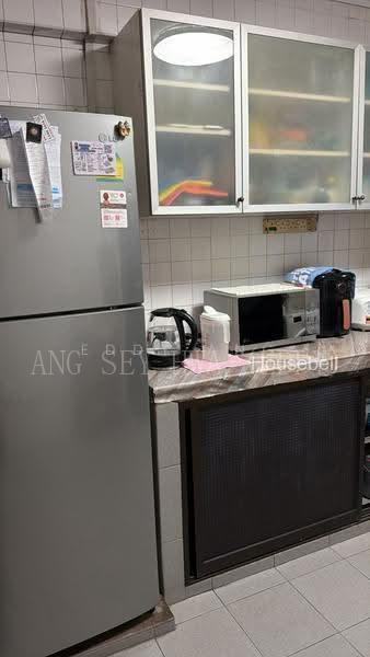 528 Jurong West Street 52(3)