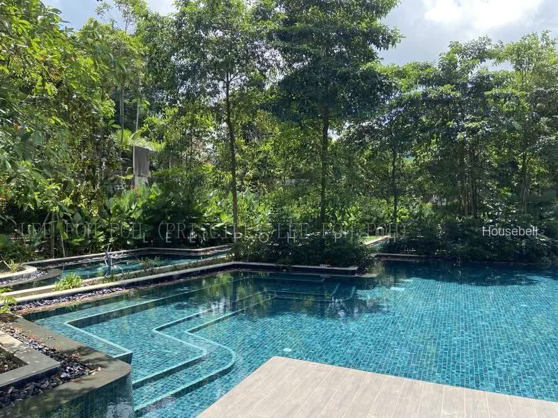 Mayfair Gardens(6)