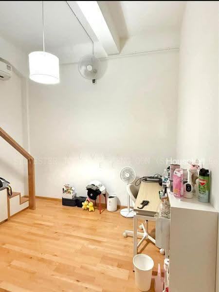 Master Bedroom along River Valley Road near Great World City, S$ 1,900 (Starting From) /mo, Condos - Walk-up