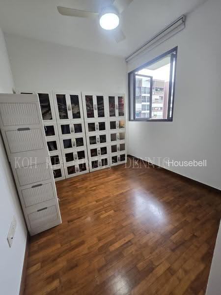 Twin Fountains, S$ 5,000 /mo, 1,270 sqft, Condos - Condominium