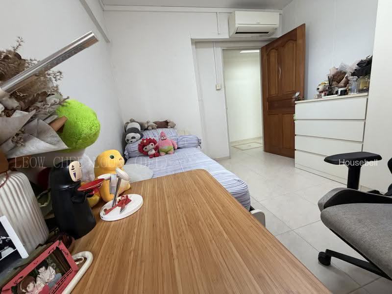 281 Toh Guan Road, S$ 795,000, 1,291 sqft, HDB - 5 I