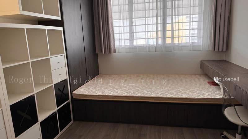 417 Bukit Batok West Avenue 4, S$ 900 (Negotiable) /mo, HDB - 3 A