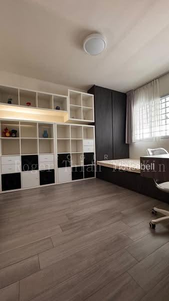417 Bukit Batok West Avenue 4, S$ 900 (Negotiable) /mo, HDB - 3 A