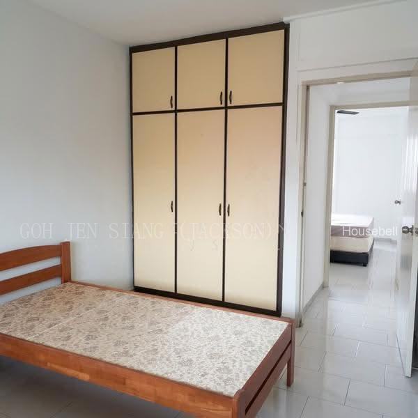 18 Toh Yi Drive, S$ 3,200 /mo, 689 sqft, HDB - 3 S