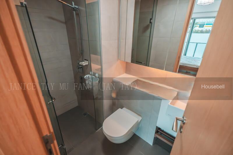 Eight Riversuites, S$ 1,299,999, 700 sqft, 公寓 - Condominium