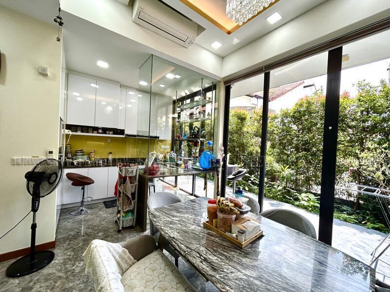 Alana, S$ 3,300,000, 3,057 sqft, 有地 - Terraced House