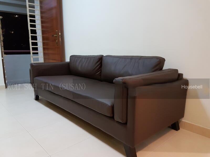211 Ang Mo Kio Avenue 3, S$ 480,000 (可协商价格), 721 sqft, 组屋 - 3 NG