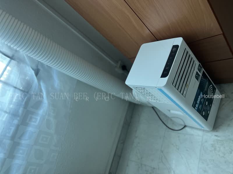 277 Yishun Street 22, S$ 700 (可协商价格) /月, 80 sqft, 组屋 - Executive Maisonette