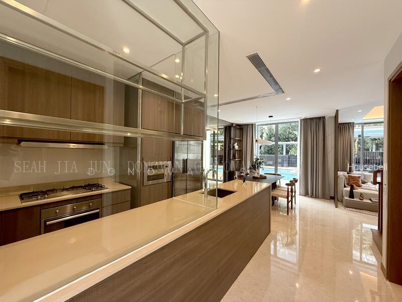 Greenwood Mews, S$ 4,188,000 (可协商价格), 3,154 sqft, 公寓 - Cluster House