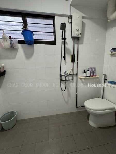 454 Jurong West Street 42, S$ 800 (Starting From) /mo, 150 sqft, HDB - 4 A