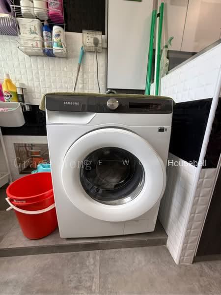 106 Jalan Dusun, S$ 1,030 (Negotiable) /mo, HDB - 4 NG