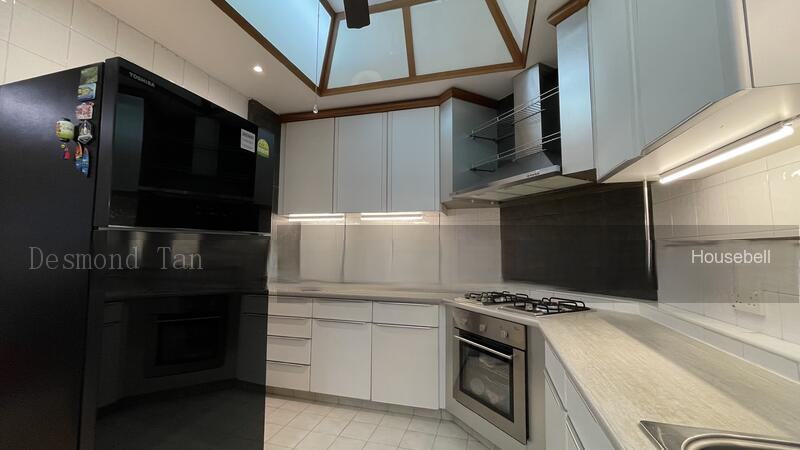 Pinewood Gardens, S$ 3,900,000 (可协商价格), 1,626 sqft, 公寓 - Condominium