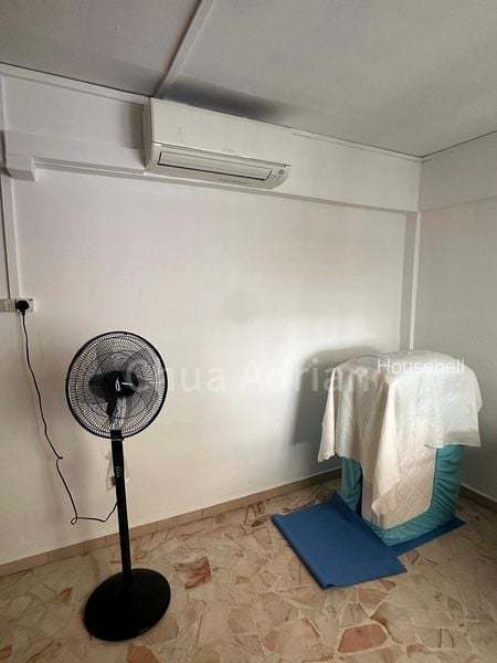 225 Serangoon Avenue 4, S$ 850 /月, 120 sqft, 组屋 - 4 A