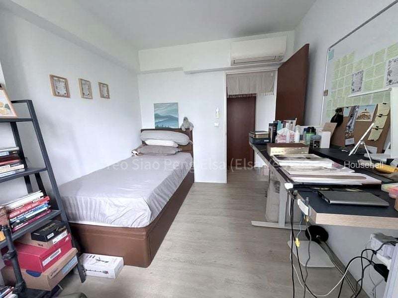 182B Woodlands Street 13, S$ 798,999, 1,216 sqft, HDB - 5 I