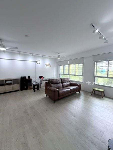 182B Woodlands Street 13, S$ 798,999, 1,216 sqft, HDB - 5 I