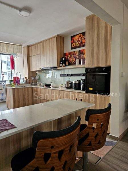 743 Jurong West Street 73(6)