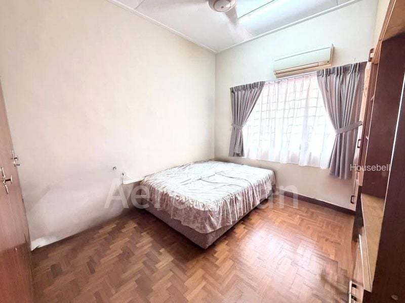Hillview Estate, S$ 6,000 /mo, 2,300 sqft, Landed - Terraced House