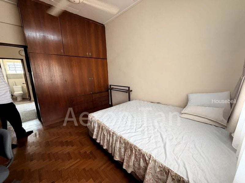 Hillview Estate, S$ 6,000 /mo, 2,300 sqft, Landed - Terraced House