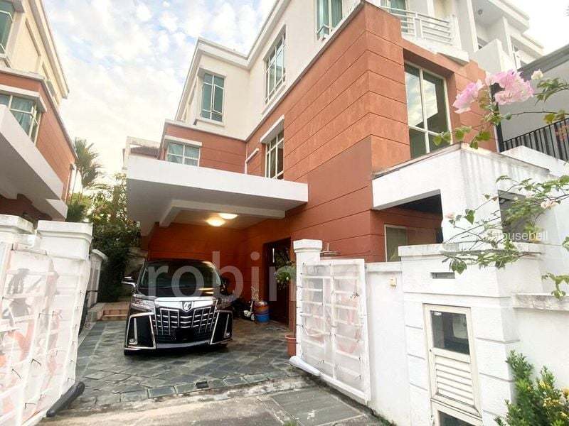 5 Bed Corner Terrace (Landed) for Sale in  Woodlands Street 32, S$ 3,190,000, 2,240 sqft, 有地 - Corner Terrace