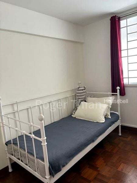 3 Room (3I) HDB for Rent in  4 Holland Close, S$ 3,800 /月, 700 sqft, 组屋 - 3 I