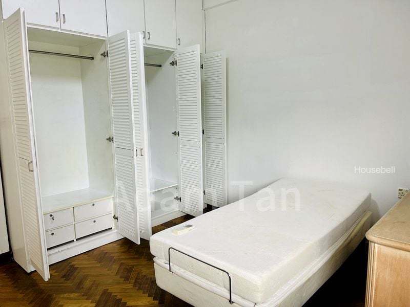 Goldhill Towers, S$ 3,700,000, 1,550 sqft, Condos - Apartment