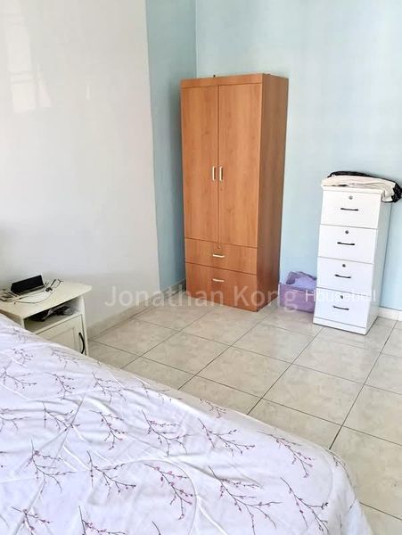 335 Sembawang Close(2)