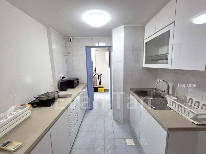 Ava Towers, S$ 1,200 /mo, 150 sqft, Condos - Apartment