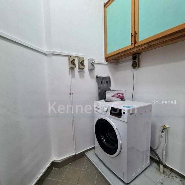 Parc Oasis, S$ 1,800 /mo, 150 sqft, Condos - Condominium