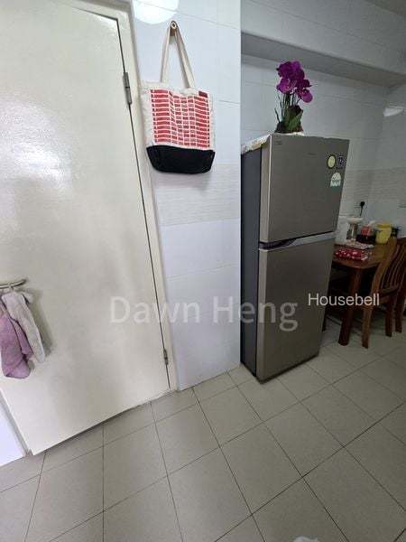 107A Canberra Street, S$ 800 /月, 120 sqft, 组屋 - 3 A
