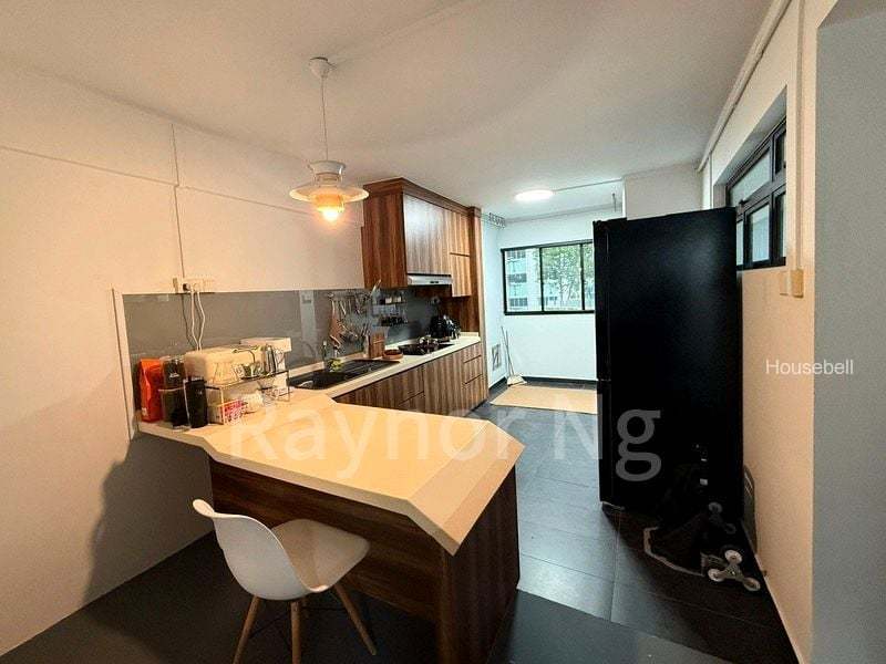 234 Jurong East Street 21, S$ 1,100 /mo, 193 sqft, HDB - 4 A