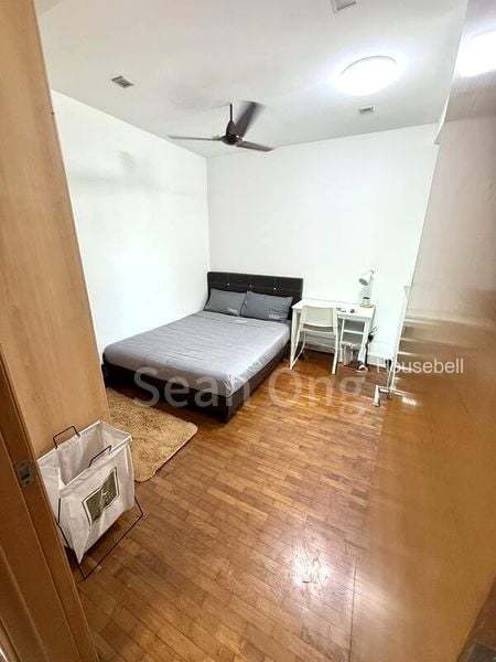 Queens, S$ 1,500 /月, 100 sqft, 公寓 - Condominium