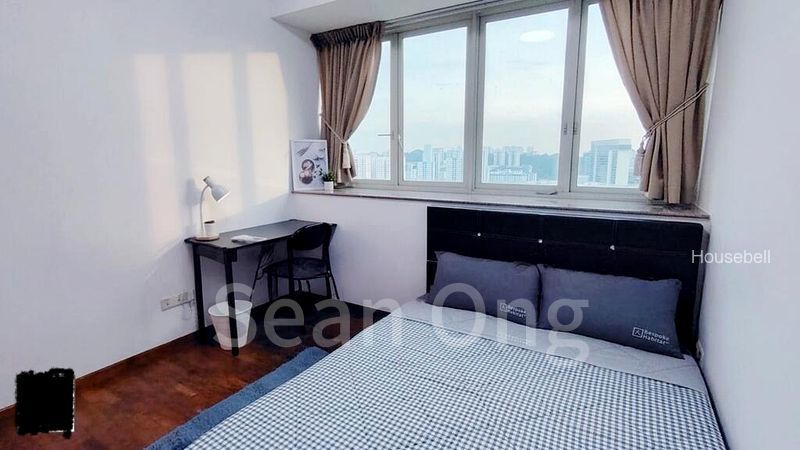 Queens, S$ 1,500 /月, 100 sqft, 公寓 - Condominium
