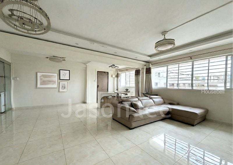 757 Yishun Street 72, S$ 700,000, 1,313 sqft, HDB - 5 I