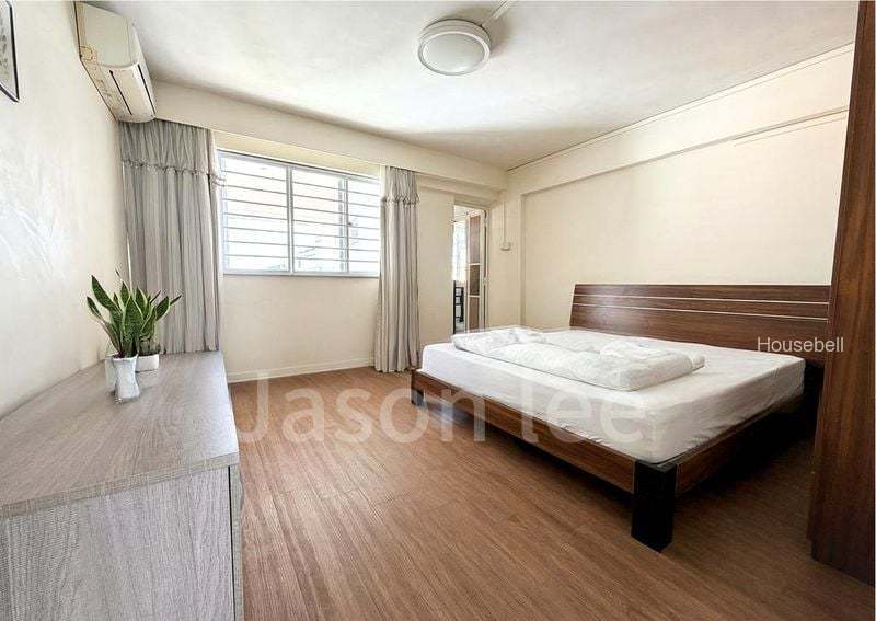 757 Yishun Street 72, S$ 700,000, 1,313 sqft, HDB - 5 I
