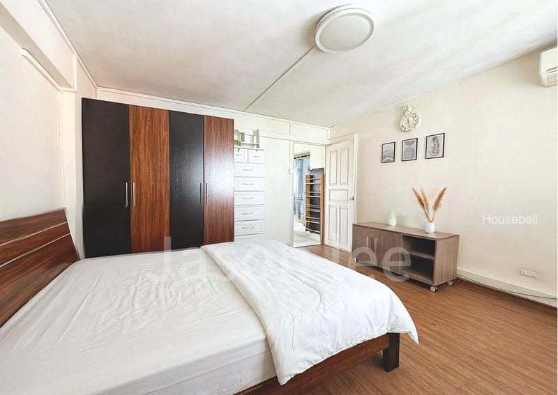 757 Yishun Street 72, S$ 700,000, 1,313 sqft, HDB - 5 I