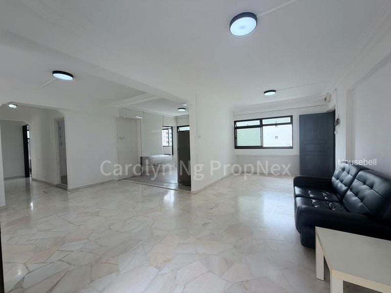 706 Tampines Street 71, S$ 3,700 /mo, 1,292 sqft, HDB - 5 A