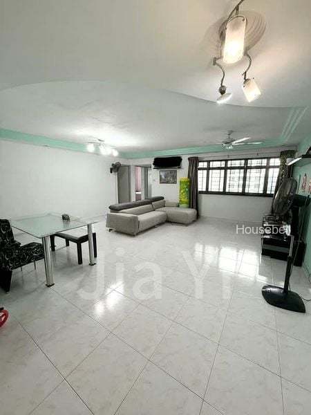 295A Compassvale Crescent, S$ 610,000, 1,184 sqft, 组屋 - 5 I