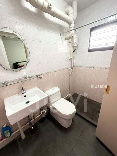 295A Compassvale Crescent, S$ 610,000, 1,184 sqft, 组屋 - 5 I