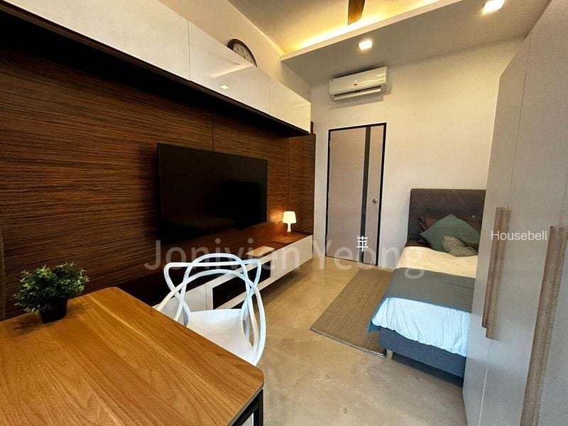 Room (Condo) for Rent in  Carabelle, S$ 1,800 /mo, 300 sqft, Condos - Condominium