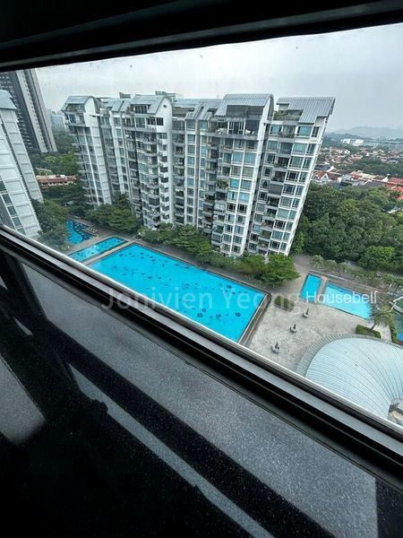 Room (Condo) for Rent in  Carabelle, S$ 1,800 /mo, 300 sqft, Condos - Condominium